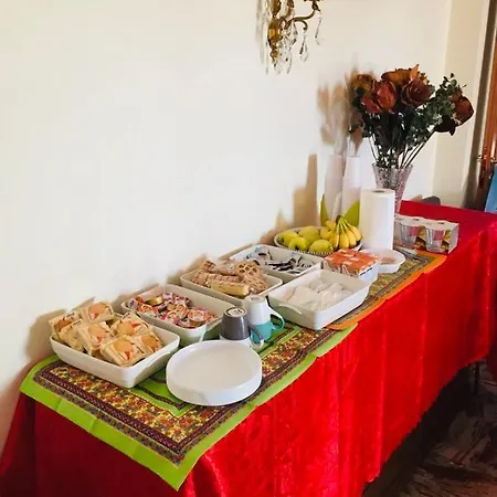 Oda ve Kahvaltı San Liborio *